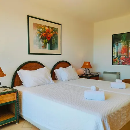 Turisticos Buganvilia Aparthotel 3*