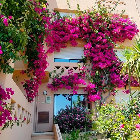 Turisticos Buganvilia Ξενοδοχείο με διαμερίσματα Λάγος