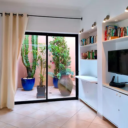 Lejlighedshotel Turisticos Buganvilia